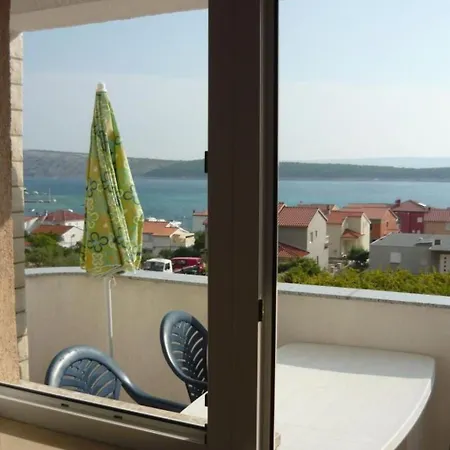 In Barbat Mit Terrasse Und Grill By Interhome * Barbat na Rabu