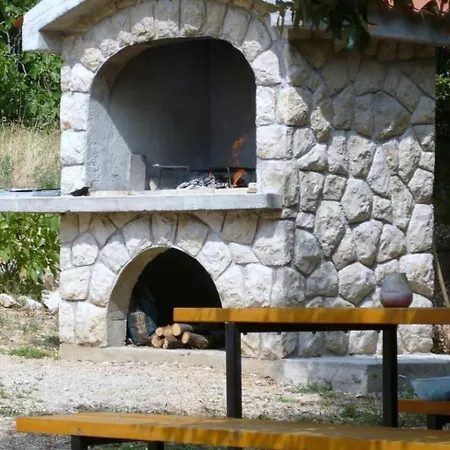 Daire In Barbat Mit Terrasse Und Grill By Interhome Barbat na Rabu