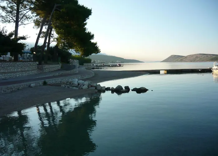 In Barbat Mit Terrasse Und Grill By Interhome Barbat na Rabu